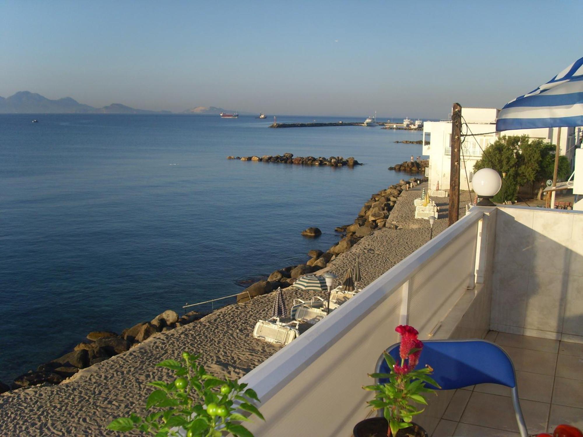 Ladikos Beach Hotel Kardamena  Екстер'єр фото